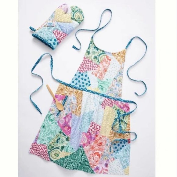 New Anthropologie Jolie Apron & Oven Mitt Gift Hostess Set Kitchen Patchwork